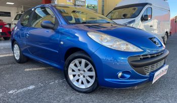 Peugeot 206+ lleno